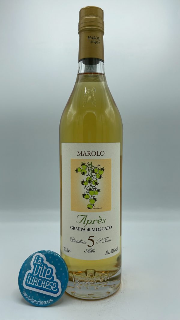 Marolo - Grappa di Moscato Après 5 years aged for 5 years in barriques from Sicily where they contained Moscato di Pantelleria.