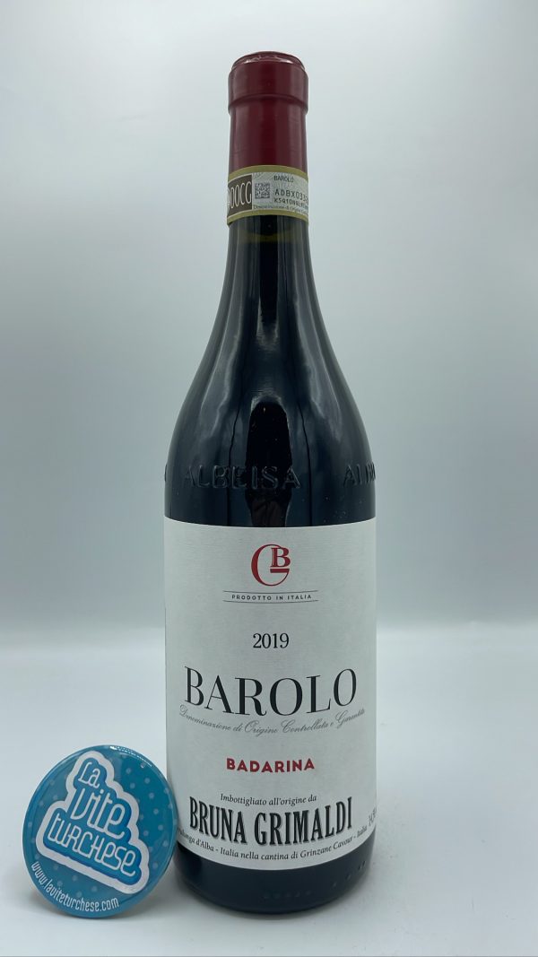 Bruna Grimaldi – Barolo Badarina prodotto nell'omonima vigna situata a Serralunga d'Alba nelle Langhe, invecchiato per 2 anni in rovere.