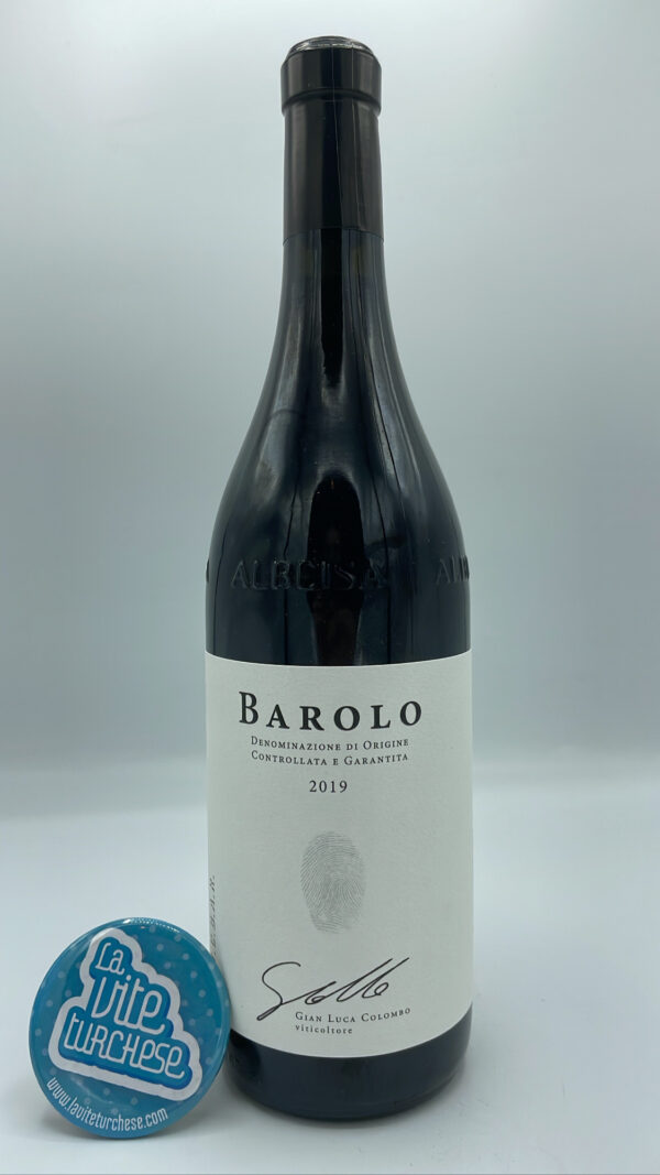 Gian Luca Colombo - Barolo prodotto con diverse micro parcelle situate tra Monforte, Roddi e La Morra. 2500 bottiglie prodotte.