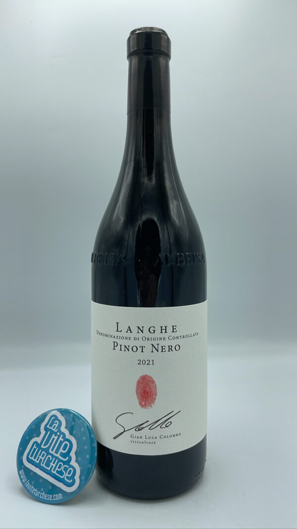 Gian Luca Colombo – Langhe Pinot Nero prodotto tra Barolo e Dogliani, rappresenta il miglior Pinot Nero di Langa. 4800 bottiglie.