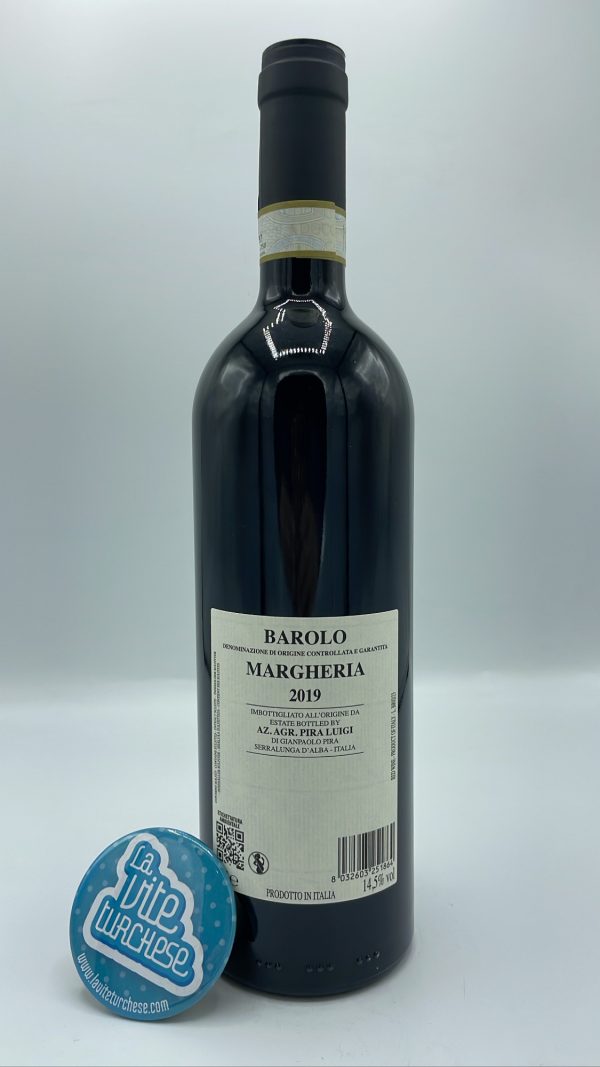 Luigi Pira – Barolo Margheria – 2019 - back Luigi Pira - Barolo Margheria produced in the vineyard of the same name located in Serralunga, aged in medium-large barrels for 2 years. 7000 bottles.