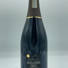 Paolo Berutti - Alta Langa Brut - 2019 - back Paolo Berutti - Alta Langa Brut produit uniquement avec du Pinot Nero à Santo Stefano Belbo, vieilli pendant 36 mois sur les lies. 6000 bouteilles.