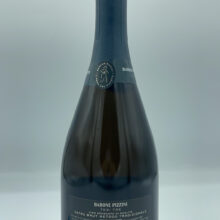 Barone Pizzini – Tesi Tre Extra Brut - back Barone Pizzini – Tesi Tre Extra Brut prodotto in Franciacorta principalmente con l'antico vitigno autoctono Erbamat e Chardonnay e Pinot Nero.