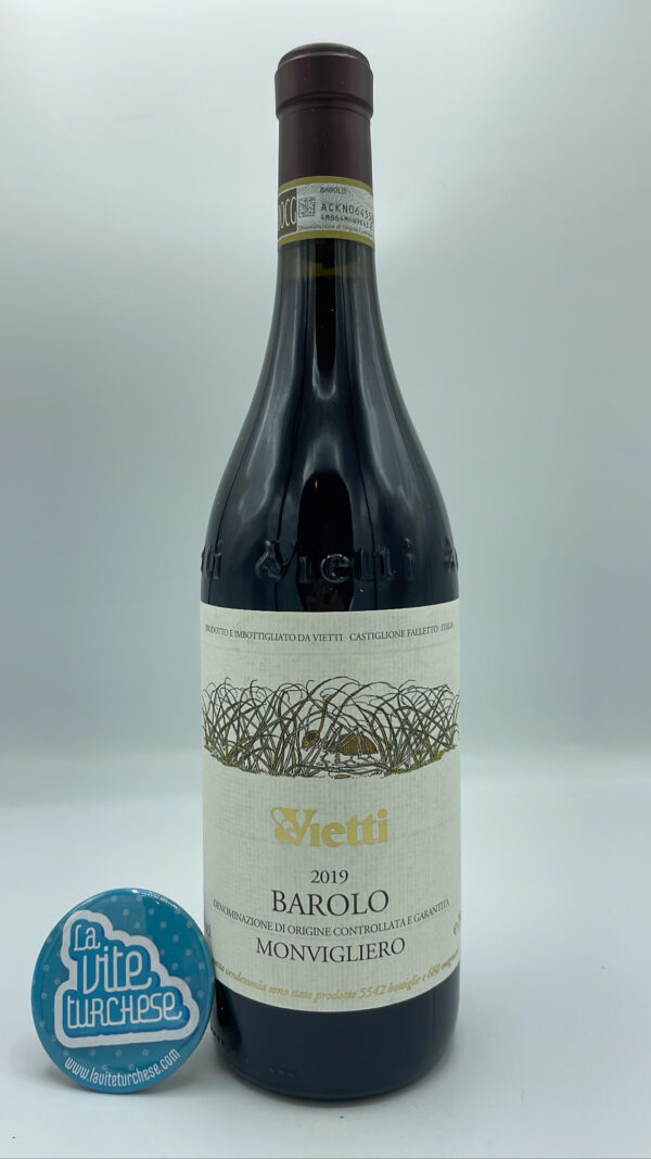 Vietti – Barolo Monvigliero prodotto nella rinomata vigna singola di Verduno, invecchiato per 24 mesi in botti di rovere. 5542 bottiglie prodotte.