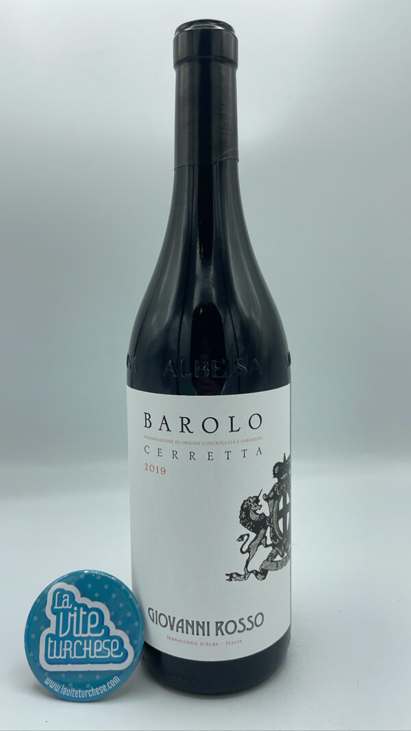 Giovanni Rosso - Barolo Cerretta produced in the vineyard of the same name with plants more than 30 years old in Serralunga, with limestone and clay soils.