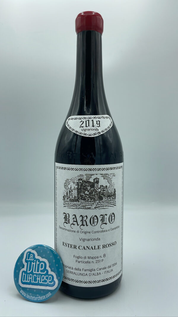 Giovanni Rosso – Barolo Vignarionda Ester Canale Rosso prodotto con le piante del 1946 a nella vigna più tannica del Barolo. 3640 bottiglie.