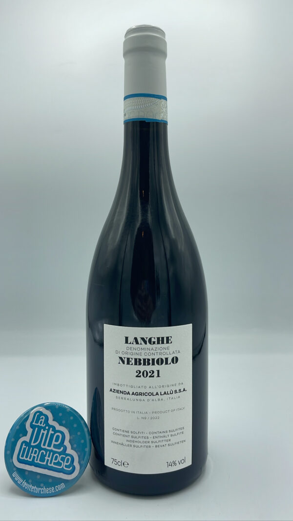 Lalu' - Langhe Nebbiolo DOC - 2021 - back Lalu' - Langhe Nebbiolo DOC produced by two young girls in only 3,000 bottles from vineyards located between La Morra and Monforte.