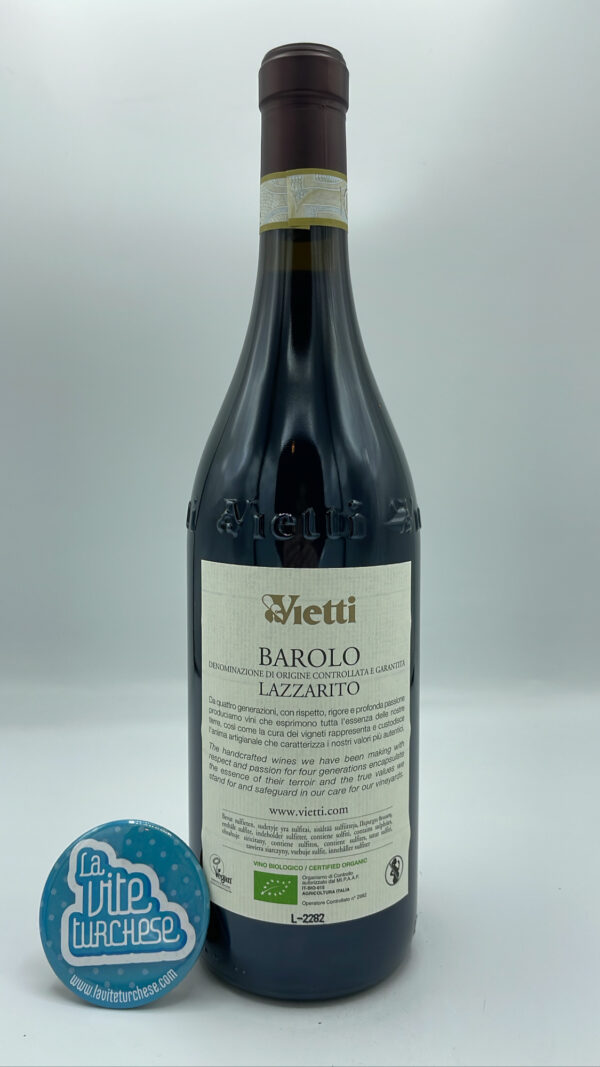 Vietti – Barolo Lazzarito – 2019 - back Vietti – Barolo Lazzarito prodotto nell'omonima vigna situata a Serralunga d'Alba, invecchiato per 30 mesi in botti grandi e piccole.