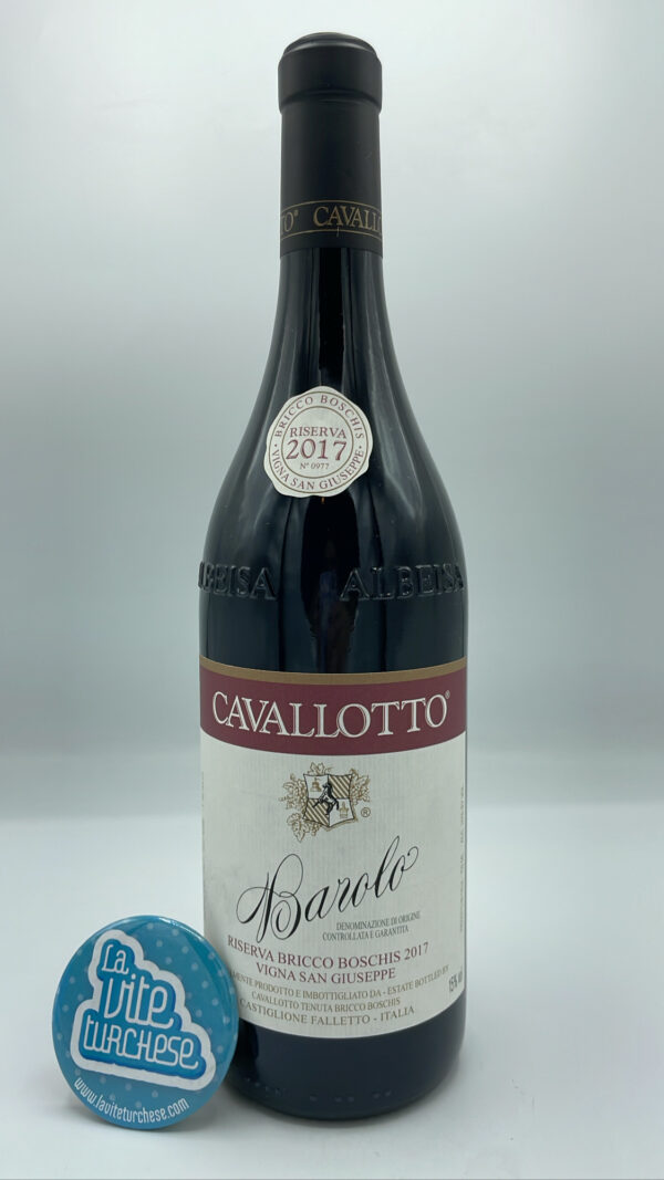 Cavallotto - Barolo Riserva Bricco Boschis Vigna San Giuseppe produced in the vineyard of the same name located in Castiglione Falletto, aged for 5 years.