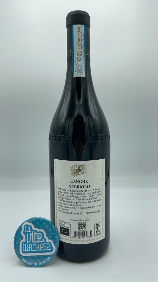 Cavallotto - Langhe Nebbiolo prodotto con le stesse piante per la produzione del Barolo nella vigna Bricco Boschis. vinificato per 18 mesi in rovere.