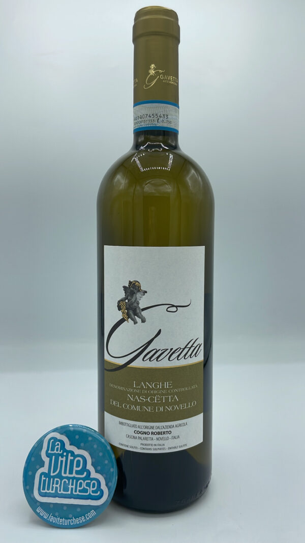 Cascina Gavetta - Langhe Nascetta from the municipality of Novello produced from the native Nascetta grape variety, with 50-year-old plants. 1000 bottles produced.