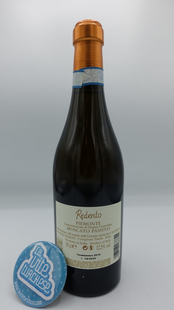 La Caudrina - Moscato Passito Redento produced in Castiglione Tinella, late harvest, aged for 18 months in wooden barrels.