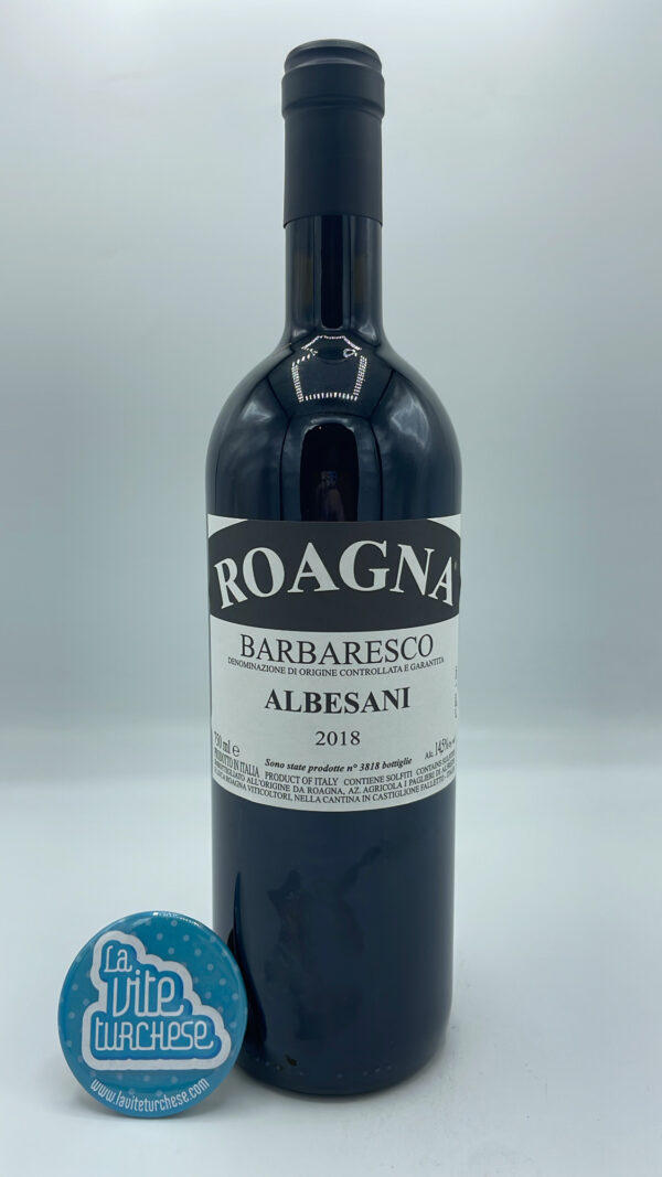 Roagna - Barbaresco Albesani prodotto nella parte più alta dell'omonima vigna situata a Neive, con piante di 50 anni, 3818 bottiglie prodotte.
