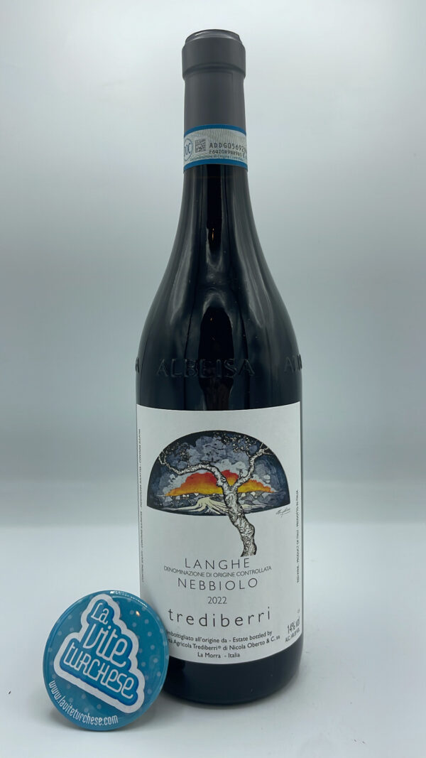 Trediberri – Langhe Nebbiolo prodotto con diverse vigne situate tra La Morra, Monticello, Levice e Vicoforte, vinificato in cemento.