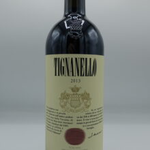 Antinori - Tignanello Toscana Igt uno dei primi Super Tuscan, prodotto nell'omonima vigna con uva Sangiovese, Cabernet Sauvignon e Franc.