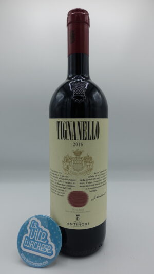 Antinori - Tignanello Toscana Igt uno dei primi Super Tuscan, prodotto nell'omonima vigna con uva Sangiovese, Cabernet Sauvignon e Franc.