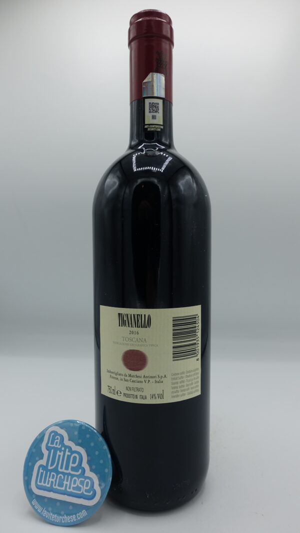 Antinori - Tignanello Toscana Igt - 2016 - back Antinori - Tignanello Toscana Igt uno dei primi Super Tuscan, prodotto nell'omonima vigna con uva Sangiovese, Cabernet Sauvignon e Franc.