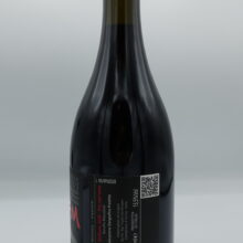 Frank Cornelissen - Munjebel Terre Siciliane FM Feudo di Mezzo produced in the vineyard of the same name on the volcano Etna, vinified in fiberglass. 2597 bottles.