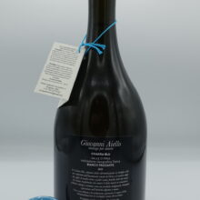 Giovanni Aiello - Chakra Blu Bianco Frizzante produced in Itria Valley in Puglia, with Verdeca, Maruggio and Marchione grapes, bottle-refermented.