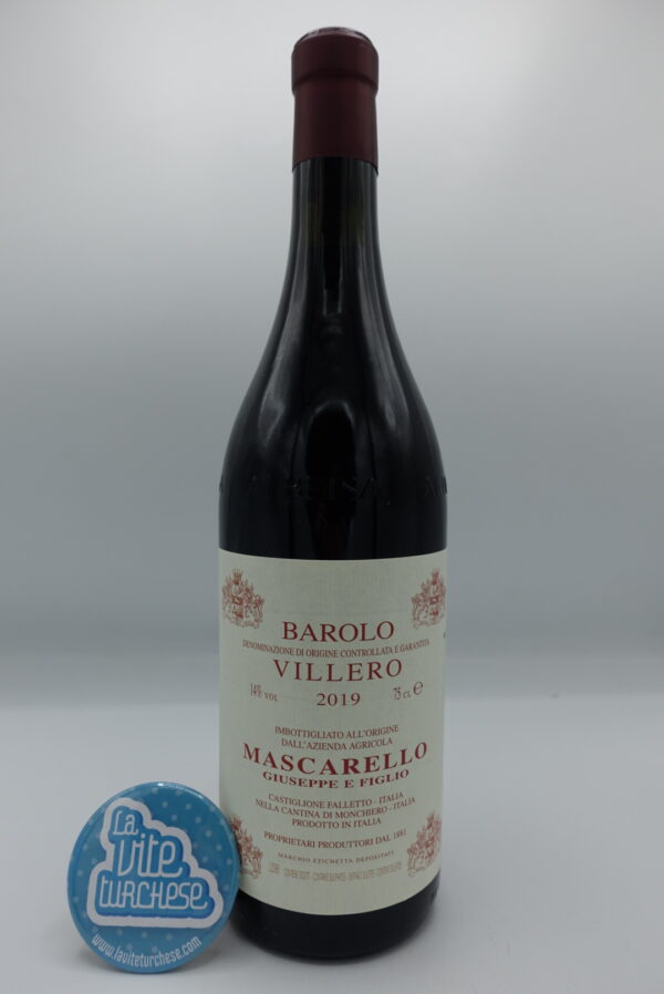 Giuseppe Mascarello – Barolo Villero prodotto nella medesima vigna situata nel comune di Castiglione Falletto, invecchiato per 3 anni in grandi botti.