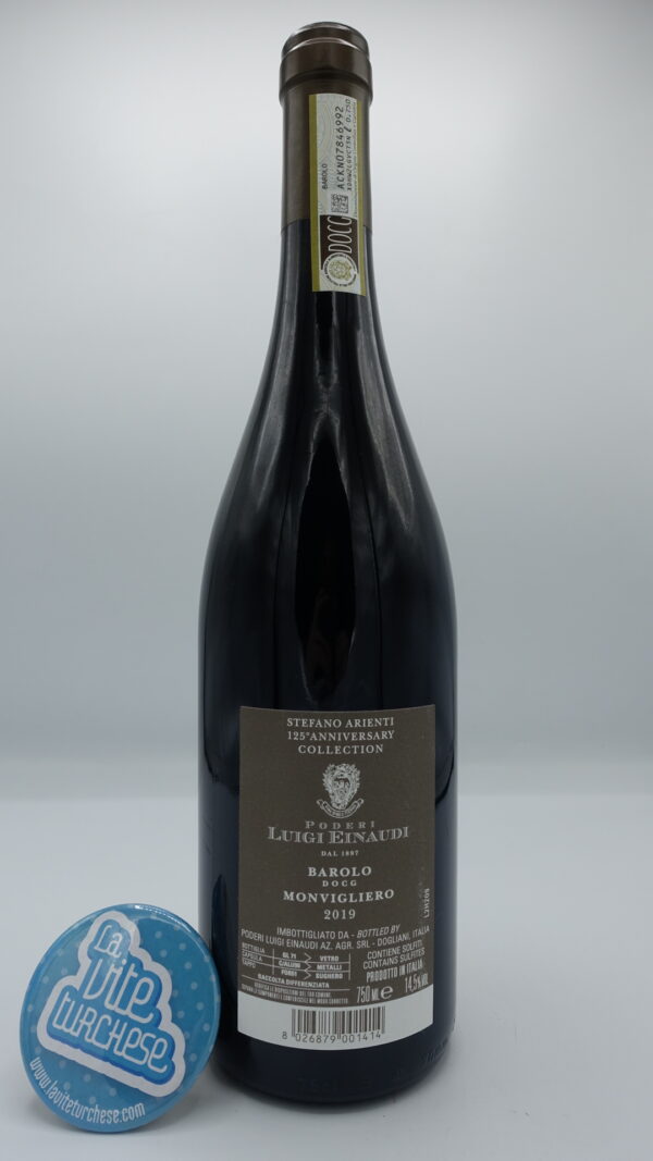 Poderi Luigi Einaudi - Barolo Monvigliero produced in the vineyard of the same name located in Verduno, considered the most prestigious for nebbiolo refinement.