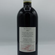 Antoniolo - Gattinara Riserva San Francesco prodotto nell'omonima vigna singola con piante di 40 anni di origine vulcanica, 30 mesi di affinamento in rovere