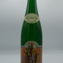 Weingut Knoll - Riesling Loibner Federspiel produced in the Wachau region of Austria, is vinified in wooden barrels and aged in steel tanks.