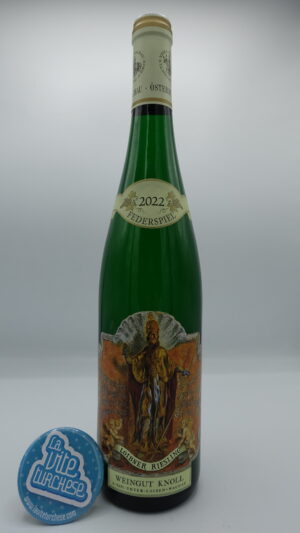 Weingut Knoll – Riesling Loibner Federspiel prodotto nella regione Wachau in Austria, viene vinificato in botti di legno e invecchiato in vasche di acciaio.
