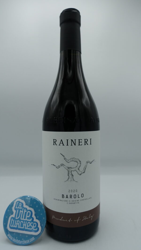 Raineri – Barolo DOCG classico d'ingresso della cantina con l'assemblaggio di diverse vigne del paese di Monforte d'Alba. 8000 bottiglie