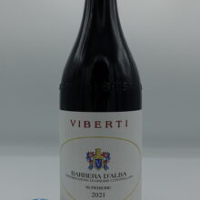 Giovanni Viberti – Barbera d'Alba Superiore Bricco Airoli – 2021 Giovanni Viberti – Barbera d'Alba Superiore Bricco Airoli prodotta nella vigna singola Bricco delle Viole con piante di 55 anni situata a Barolo paese.