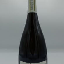 Sara Vezza - Alta Langa - 2020 - back Sara Vezza - Alta Langa made from Pinot Noir and Chardonnay grapes in vineyards in Murazzano at 700 meters above sea level, 40 months classic method.