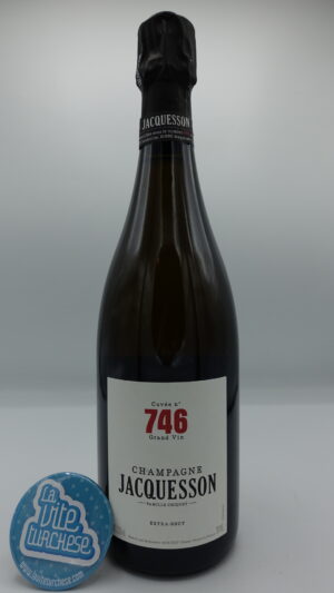 Jacquesson - Champagne Cuvée No. 746 made from Chardonnay, Pinot Meunier and Pinot Noir, with Premier and Grand Cru vines, 40 months on the lees classic method