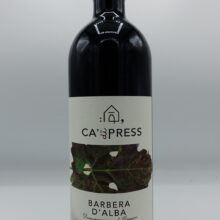Cà di Press – Barbera d'Alba – 2022 Cà di Press - Barbera d'Alba produced in Monforte d'Alba in 3000 bottles, vinified and aged in steel tanks for 8 months.