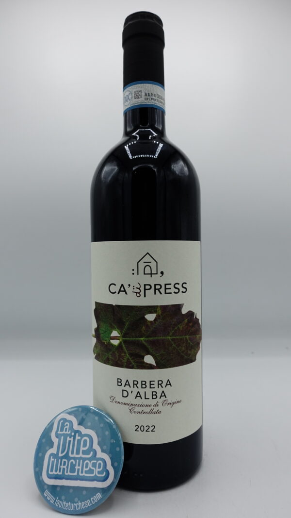 Cà di Press - Barbera d'Alba produced in Monforte d'Alba in 3000 bottles, vinified and aged in steel tanks for 8 months.