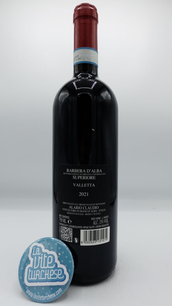 Claudio Alario – Barbera d'Alba Superiore Valle - 2021 - back Claudio Alario - Barbera d'Alba Superiore Valletta made from 60-year-old vines in the vineyard of the same name located in Diano d'Alba. Aged for 20 months.