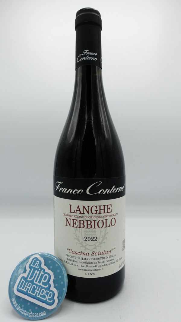 Franco Conterno – Langhe Nebbiolo prodotto con le piante giovani dei vigneti situati tra Novello e Monforte, invecchiato per 12 mesi in botti di legno.