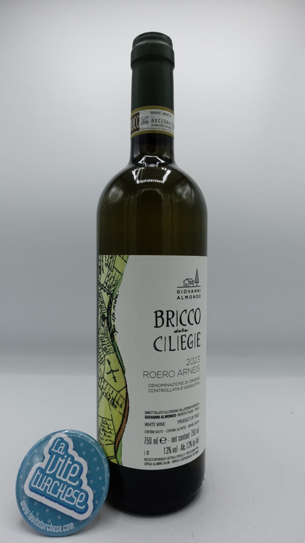 Giovanni Almondo - Roero Arneis Bricco delle Ciliege produced in the highest part of the vineyard of the same name located in Montà' d'Alba.