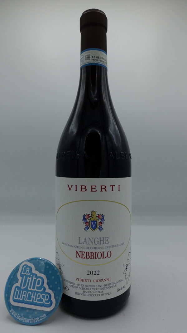 Giovanni Viberti - Langhe Nebbiolo prodotto con piante giovani nella zona del Barolo, invecchiato per 12 mesi in botti grandi e 12 mesi in vasche di acciaio