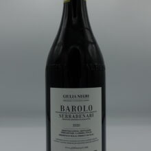 Giulia Negri – Barolo Serradenari prodotto nell'omonima vigna situata nella parte più alta di La Morra, invecchiato per 30 mesi in botti grandi.
