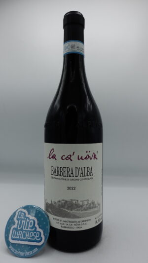 La Ca' Nova - Barbera d'Alba prodotto a Barbaresco con piante di 20-30 anni, invecchiato per qualche mese in botti grandi di rovere.