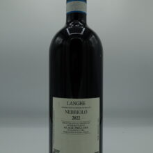 Luigi Pira – Langhe Nebbiolo prodotto nelle vigne situate a Serralunga d'Alba vinificato in barrique e in bottiglia per un anno.