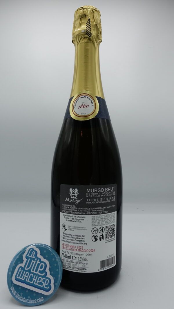 Murgo – Brut Metodo Classico prodotto con uva Nerello Mascalese nel versante est del vulcano Etna, con due anni sui lieviti.