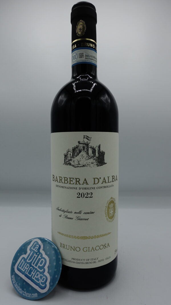 Bruno Giacosa - Barbera d'Alba produced in the best exposed plots located in Barbaresco, aged for 14 months in large barrels.