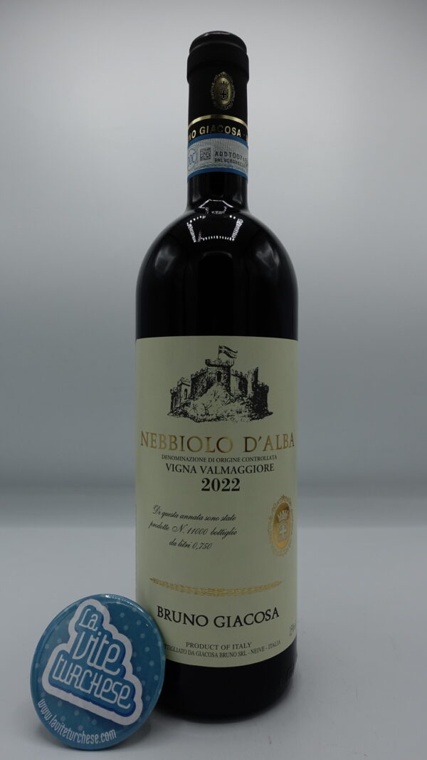 Bruno Giacosa - Nebbiolo d'Alba Vigna Valmaggiore produced in the vineyard of the same name located in Vezza d'Alba, considered the best plot in Roero.