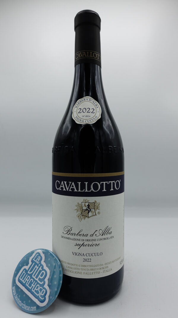 Cavallotto - Barbera d'Alba Vigna Cuculo Superiore produced in the Bricco Boschis vineyard, with 50-year-old vines and aging for 18 months in barrels.