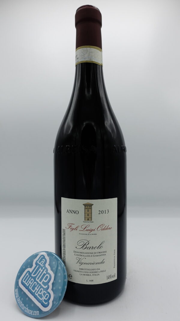 Figli Luigi Oddero - Barolo Vigna Rionda produced in the vineyard of the same name located in Serralunga, considered the most complex in terms of evolution.
