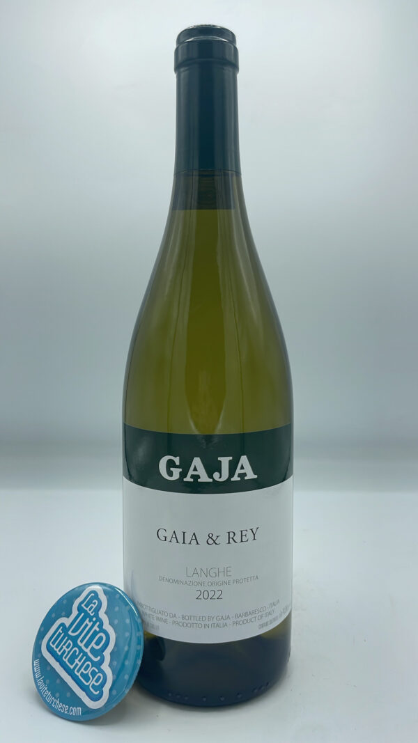 Gaja – Langhe Gaia & Rey primo Chardonnay prodotto in Langa tra i paesi di Treiso e Serralunga d'Alba, vinificato in botte di legno per 8 mesi.