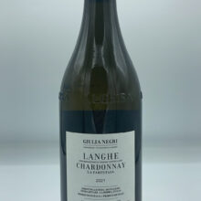 Giulia Negri - Langhe Chardonnay La Tartufaia produced with vines at an altitude of 500 meters in the cru of Serradenari, 1300 bottles produced.