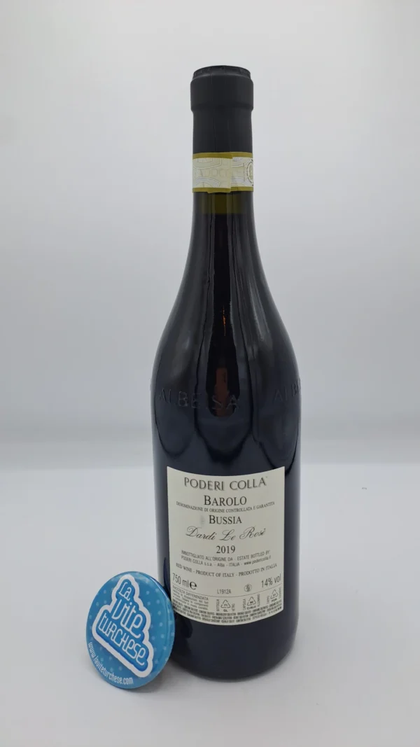 Poderi Colla – Barolo Bussia Dardi le Rose – 2019 - back Poderi Colla – Barolo Bussia Dardi le Rose prodotto nell'omonima parcella situata a Monforte, vinificazione tradizionale in grandi botti di rovere.