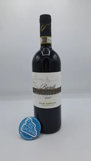 Schiavenza – Barolo del Comune di Serralunga prodotto con diverse vigne situate a Serralunga, con suoli calcarei. 3 anni di invecchiamento in botte.